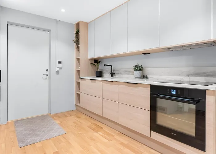 Modern - Luxury Neighborhood - 4 Pax