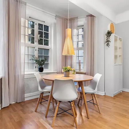 Modern - Luxury Neighborhood - 4 Pax * 오슬로